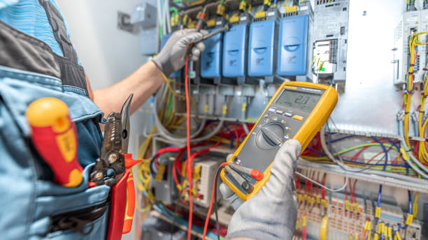 Best Licensed Electrician  in Winston, OR